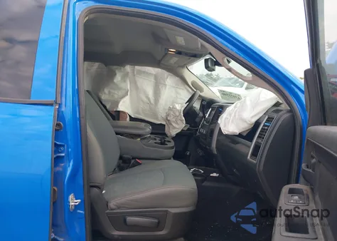 2016 Ram 2500 Tradesman из США, поврежденный, VIN 3C6UR5CL8GG322831